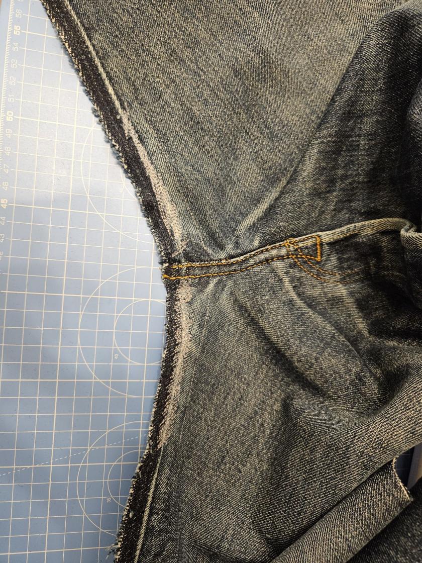Helene Jeans Sewing Pattern – Recycled Jeans from Old Pair of Men’s Levi’s
